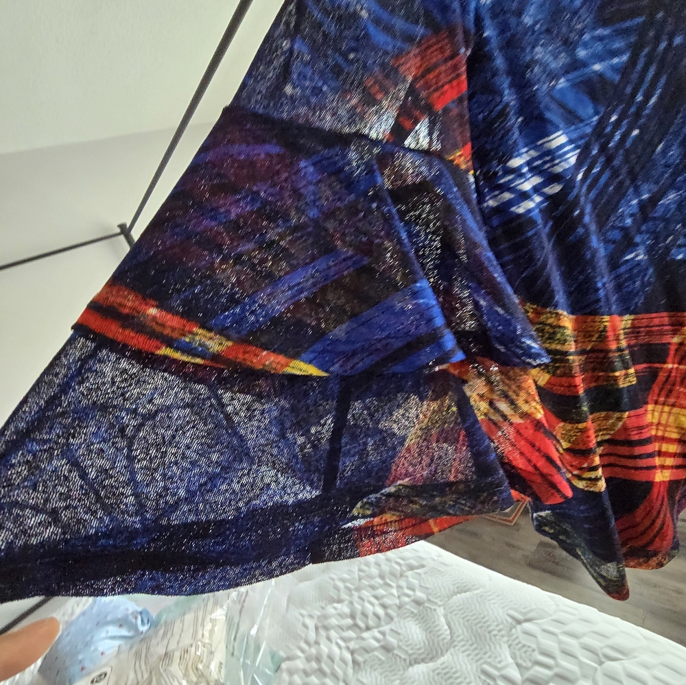 Calessa Vibrant Top - Picture 5 of 6